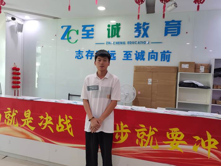 fbecd593bc8bd5e504f0df69f3832e33