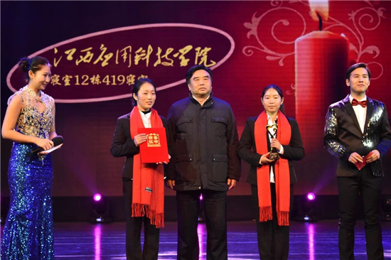 正能量直击内心 感动与温暖同行