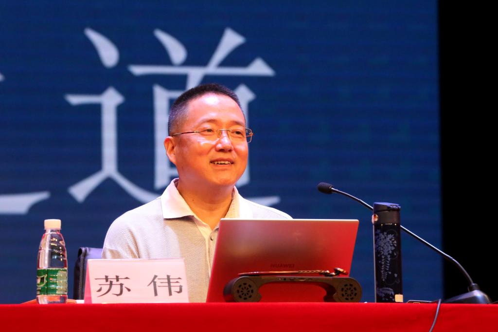 华为讲师苏伟受聘江西应用科技学院客座教授并作专题讲座