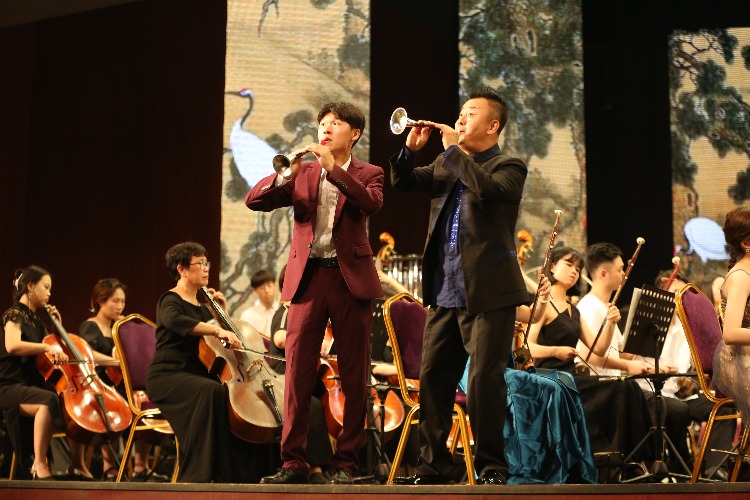 江西应用科技学院举行庆祝中国共产党成立100周年大型民族管弦乐音乐会