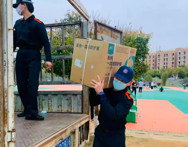 江西应用科技学院青年突击队在行动 抗疫一线显担当