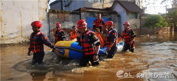 险情就是号令，江西应用科技学院学子驰援郑州